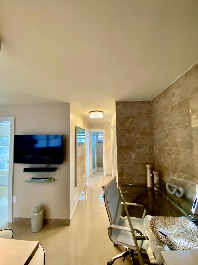Premium Modern Waterfront Apartment With Miami Skyline View On The Bay 5 Mins Drive To Miami Beach With Free Parking 외부 사진
